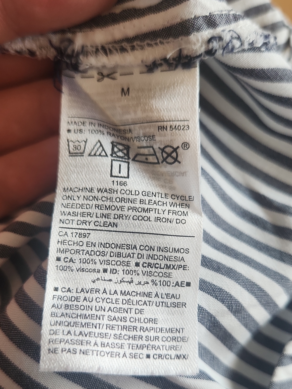 Old Navy Blue and White Striped Sleeveless Tops - Set of 2 sz M Med - Picture 10 of 11